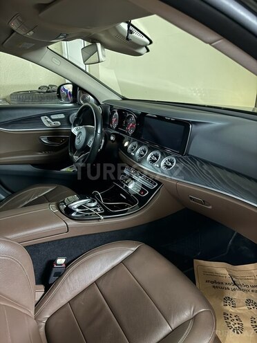 Mercedes E 220 d 2017, 182,000 km - 2.0 l - Bakı
