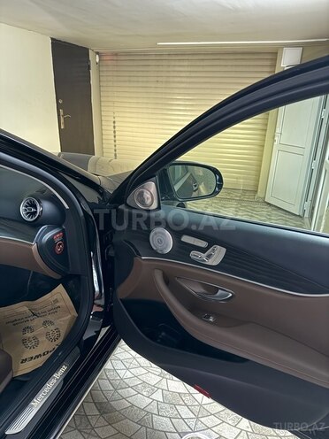 Mercedes E 220 d 2017, 182,000 km - 2.0 l - Bakı