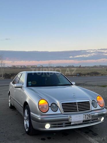 Mercedes E 200 1998, 340,000 km - 2.0 l - Bakı