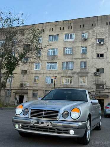 Mercedes E 200 1998, 340,000 km - 2.0 l - Bakı