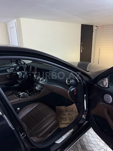 Mercedes E 220 d 2017, 182,000 km - 2.0 l - Bakı