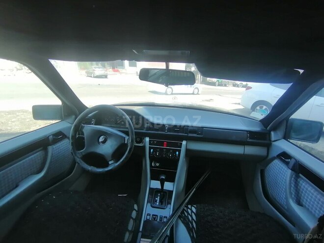 Mercedes E 230 1993, 480,000 km - 2.3 l - Bakı