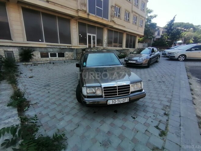 Mercedes E 230 1993, 480,000 km - 2.3 l - Bakı