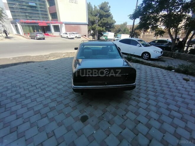 Mercedes E 230 1993, 480,000 km - 2.3 l - Bakı