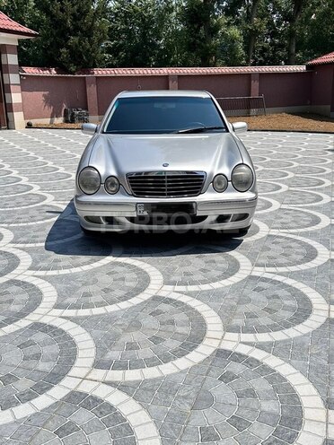 Mercedes E 240 1999, 287,000 km - 2.4 l - Masallı