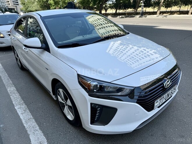 Hyundai IONIQ-2