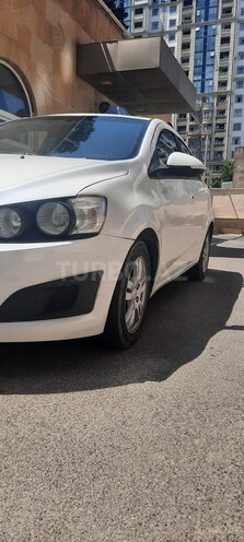 Chevrolet Aveo-2