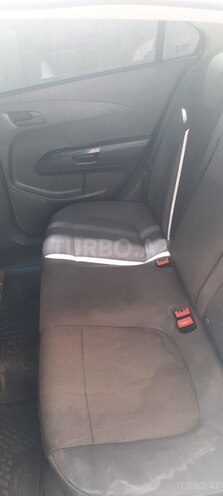 Chevrolet Aveo-6