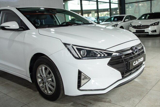 Hyundai Avante-5