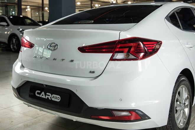 Hyundai Avante-28