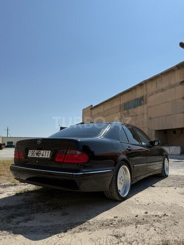 Mercedes E 320 2000, 289,000 km - 3.2 l - Sumqayıt