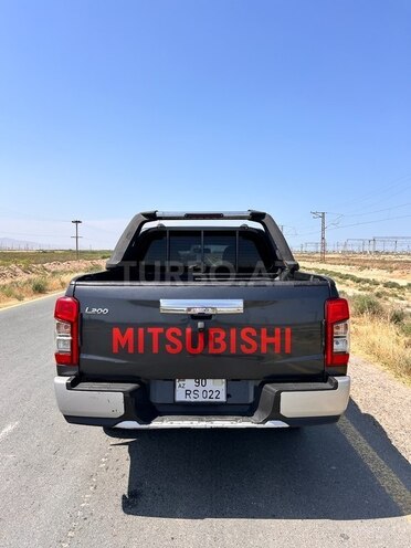 Mitsubishi L200 2022, 248,000 km - 2.5 l - Sumqayıt