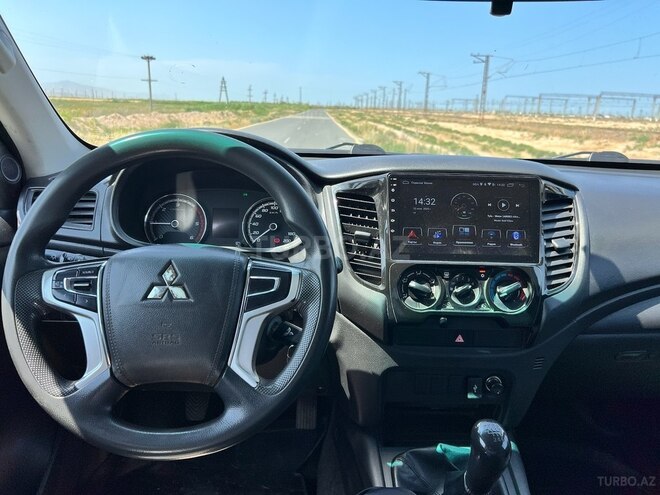 Mitsubishi L200 2022, 248,000 km - 2.5 l - Sumqayıt