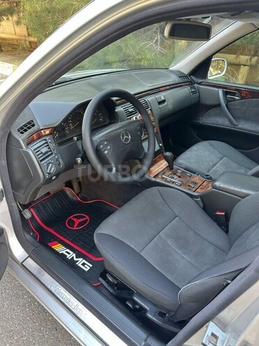 Mercedes E 220 d 2001, 467,358 km - 2.2 l - Bakı