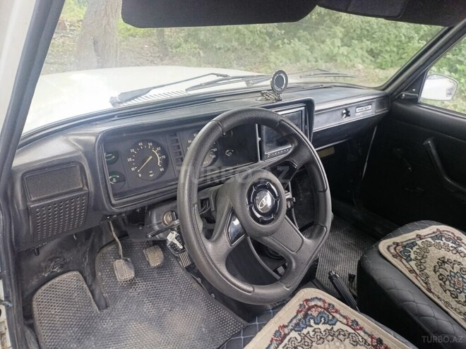 LADA (VAZ) 2107 2000, 95,000 km - 1.6 l - Quba