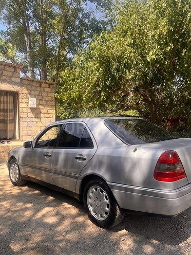 Mercedes C 200 1995, 428,000 km - 2.0 l - Bakı