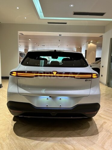 Changan Deepal S05-4