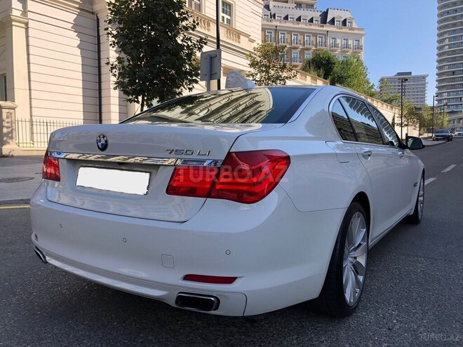 BMW 750 2009, 137,000 km - 4.4 л - Bakı