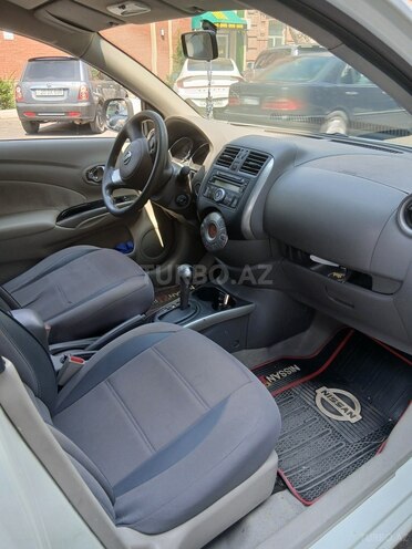 Nissan Sunny-7
