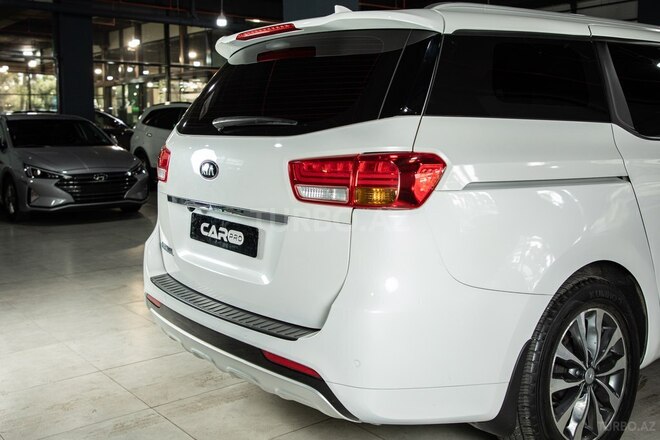 Kia Carnival-36