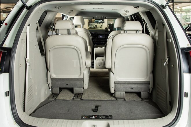 Kia Carnival-33