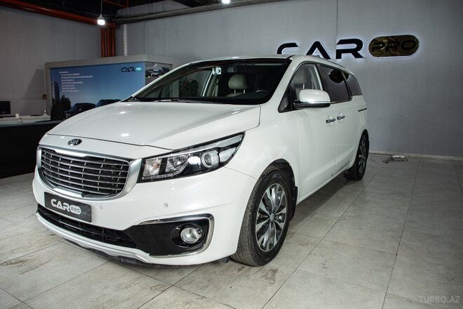 Kia Carnival-4