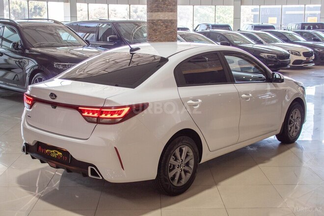 Kia Rio 2021, 65,000 km - 1.6 l - Bakı