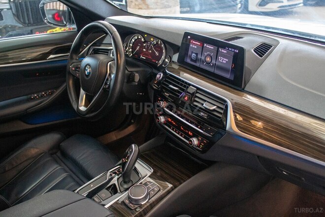 BMW 520 2017, 150,000 km - 2.0 l - Bakı