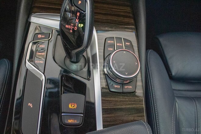 BMW 520 2017, 150,000 km - 2.0 l - Bakı