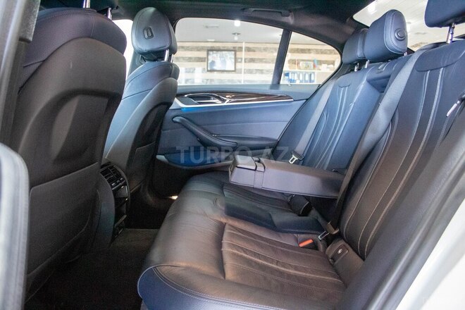 BMW 520 2017, 150,000 km - 2.0 l - Bakı