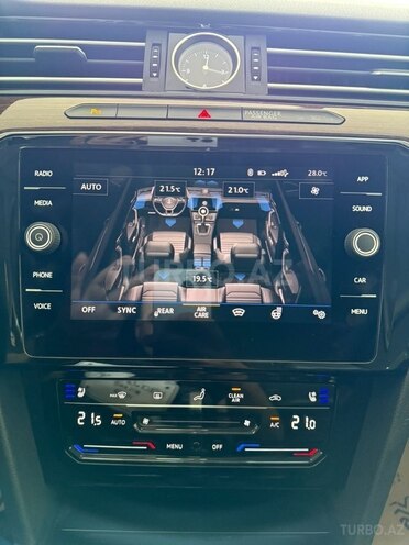 Volkswagen Passat 2018, 129,000 km - 1.8 l - Bakı