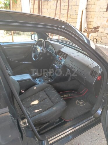 Mercedes C 240 1998, 490,000 km - 2.4 л - Sumqayıt
