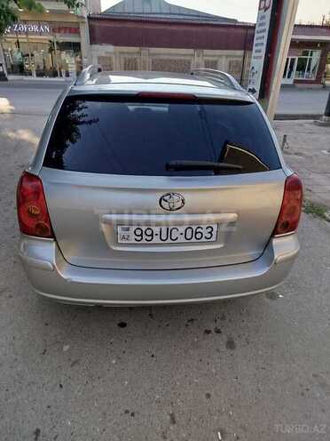 Toyota Avensis 2006, 320,000 km - 2.0 l - Sabirabad