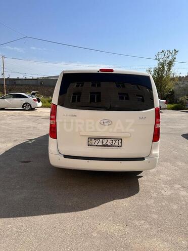 Hyundai H-1 2014, 200,000 km - 2.5 l - Bakı