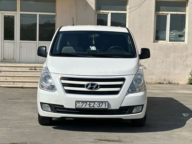Hyundai H-1 2014, 200,000 km - 2.5 l - Bakı