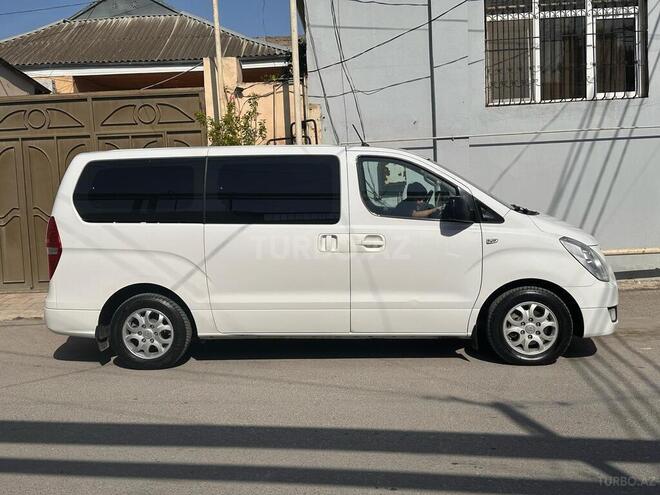 Hyundai H-1 2014, 200,000 km - 2.5 l - Bakı
