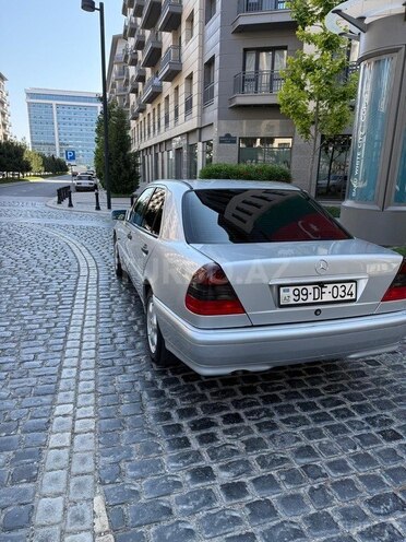 Mercedes C 240 1998, 321,000 km - 2.4 l - Bakı
