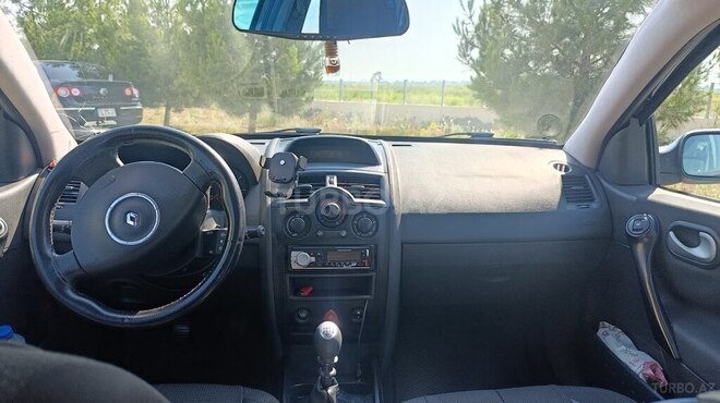 Renault Megane 2008, 438,000 km - 1.9 l - Salyan
