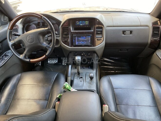 Mitsubishi Pajero 2003, 241,041 km - 3.0 l - Sumqayıt