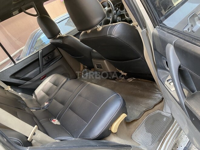 Mitsubishi Pajero 2003, 241,041 km - 3.0 l - Sumqayıt