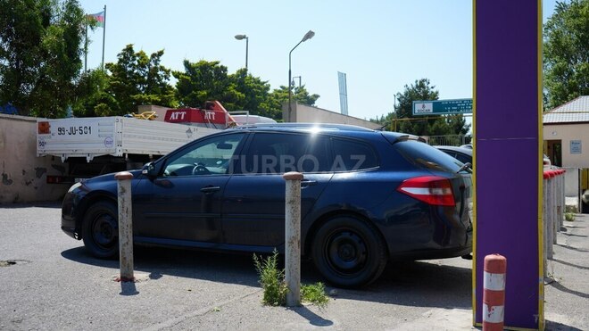 Renault Laguna-4