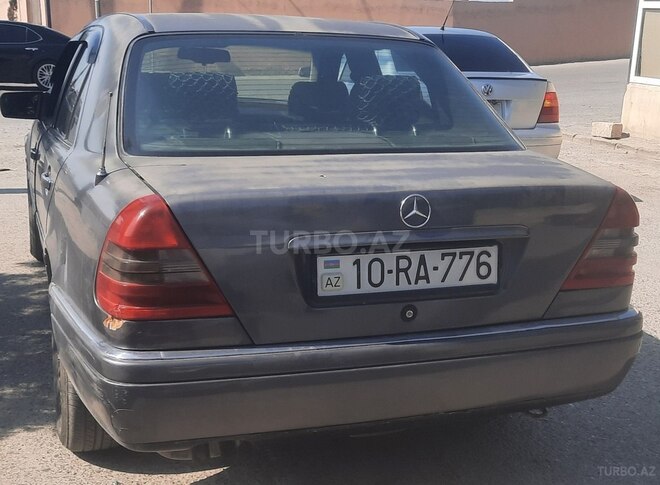 Mercedes C 220 1995, 300,000 km - 2.2 l - Bakı