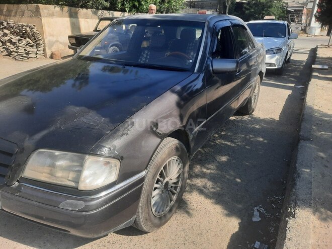 Mercedes C 220 1995, 300,000 km - 2.2 l - Bakı