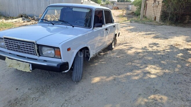 LADA (VAZ) 2107 2009, 80,209 km - 1.6 л - Şirvan