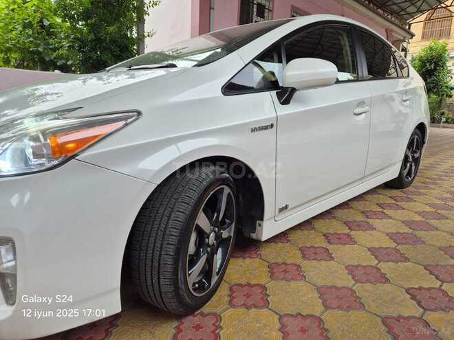 Toyota Prius 2015, 262,323 km - 1.8 л - Mingəçevir