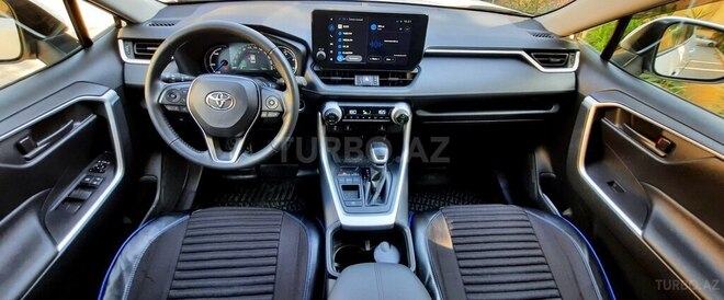 Toyota RAV4 2024, 18,000 km - 2.0 l - Bakı