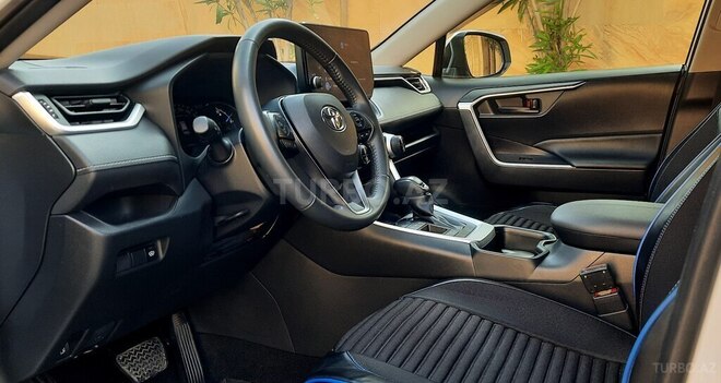 Toyota RAV4 2024, 18,000 km - 2.0 l - Bakı
