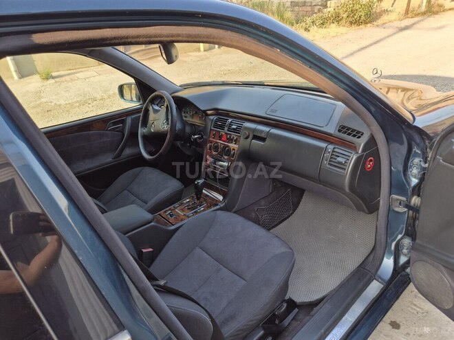 Mercedes E 270 2000, 580,000 km - 2.7 l - Bakı