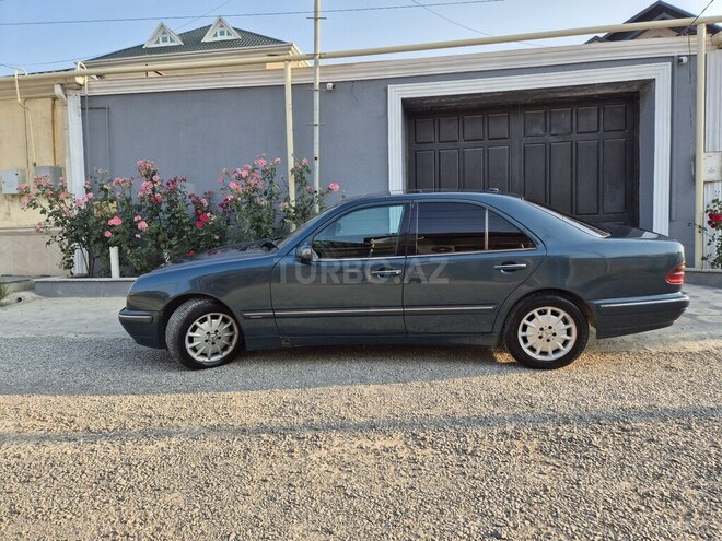 Mercedes E 270 2000, 580,000 km - 2.7 l - Bakı