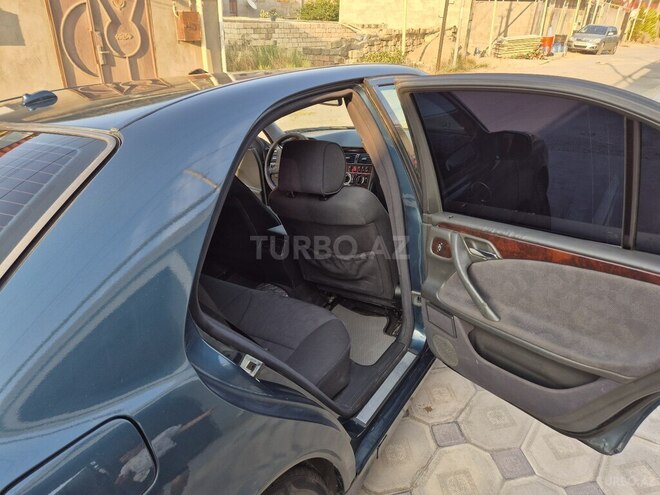 Mercedes E 270 2000, 580,000 km - 2.7 l - Bakı
